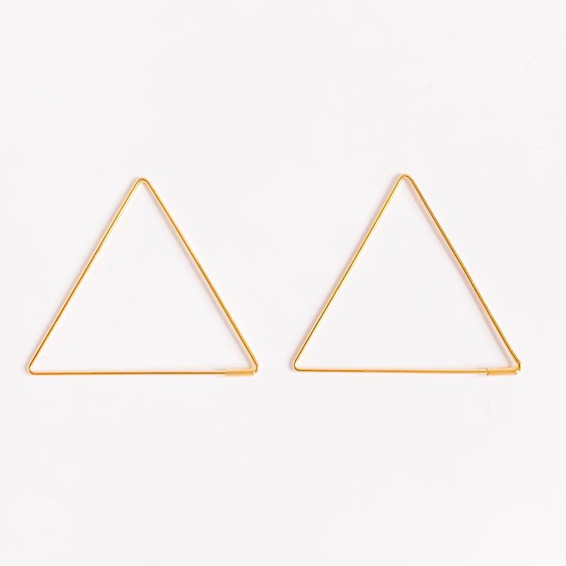 Earring Gerbera triangle gold plated or silver