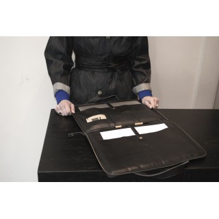 Briefcase Quint for the Apple laptop up to 15 inch Briefcase Quint for the Apple laptop up to 15 inch