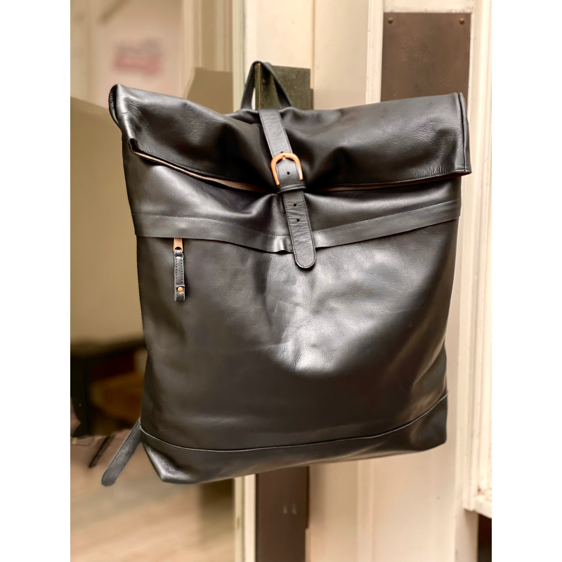 Leather backpack Djoen for 16 inch Leather backpack Djoen for 16 inch