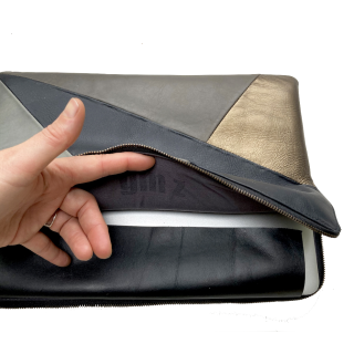 Leather laptop sleeve Lucas patchwork natural for the Apple 16 inch Leather laptop sleeve Lucas patchwork natural for the Apple 16 inch