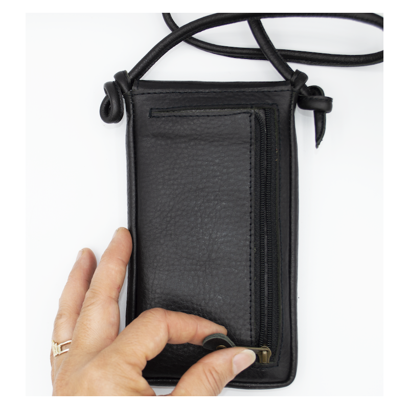 Leather iPhone 6 cover| A leather sleeve for the iPhone 6 | Leather iPhone 6 cover| A leather sleeve for the iPhone 6 |