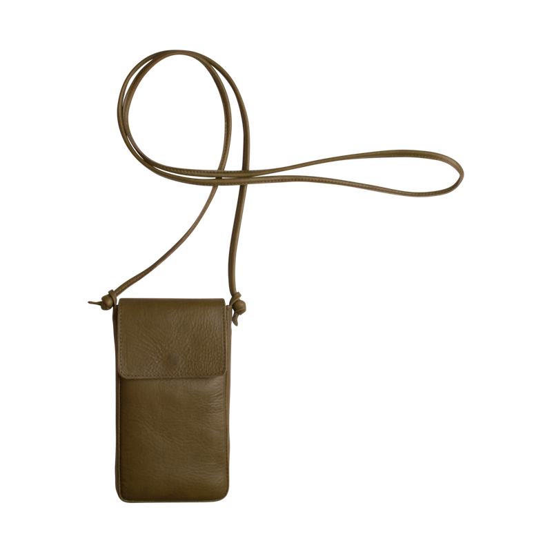 Leather iPhone 6 cover| A leather sleeve for the iPhone 6 | Leather iPhone 6 cover| A leather sleeve for the iPhone 6 |